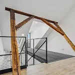Appartamento Spacious Two-storey With A Terrace In The Center