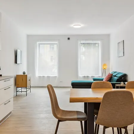 Spacious Two-storey With A Terrace In The Center Apartment