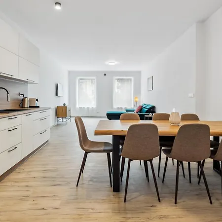 Spacious Two-storey With A Terrace In The Center *