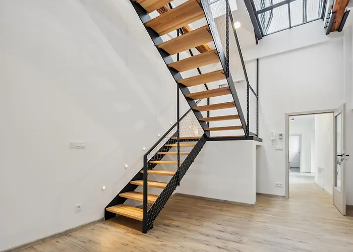 Daire Spacious Two-storey With A Terrace In The Center Benesov (Central Bohemian)